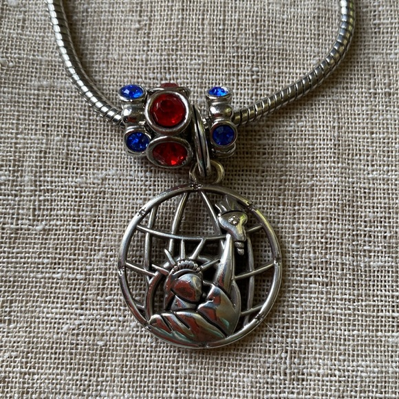 Brighton Jewelry - Brighton’s charm - NY Statue of Liberty USA